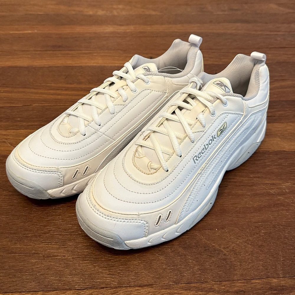 Reebok White Walking Sneakers Men’s Size 9.5 Retro Athletic Dad Shoes Casual